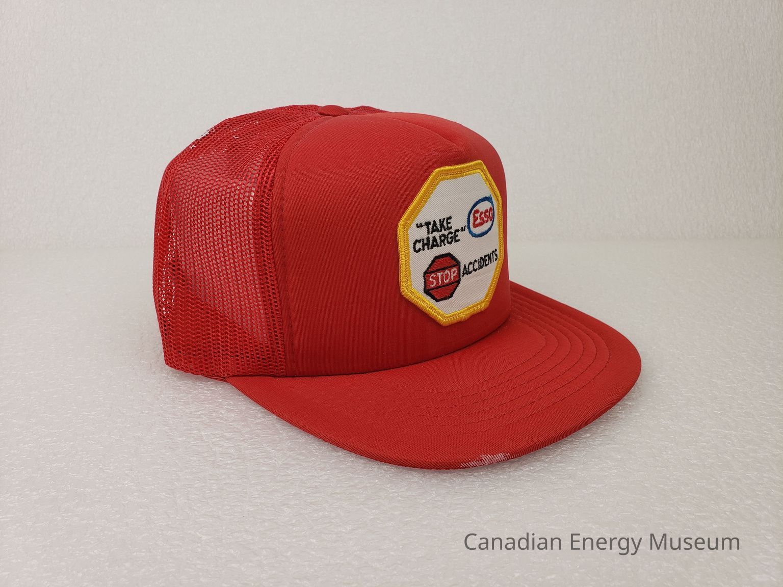 Caps