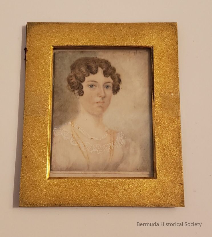 Jewellery & Miniatures