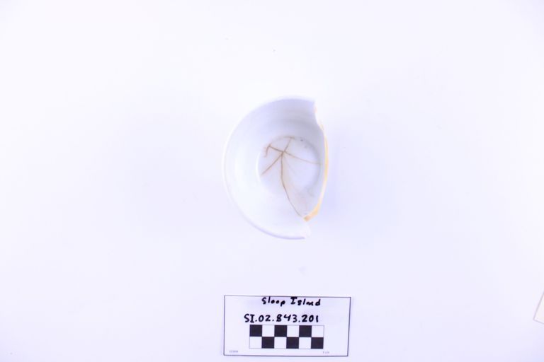 Broken, teacup