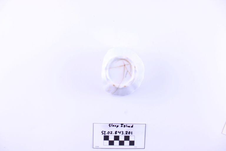 Broken, teacup - Image 2