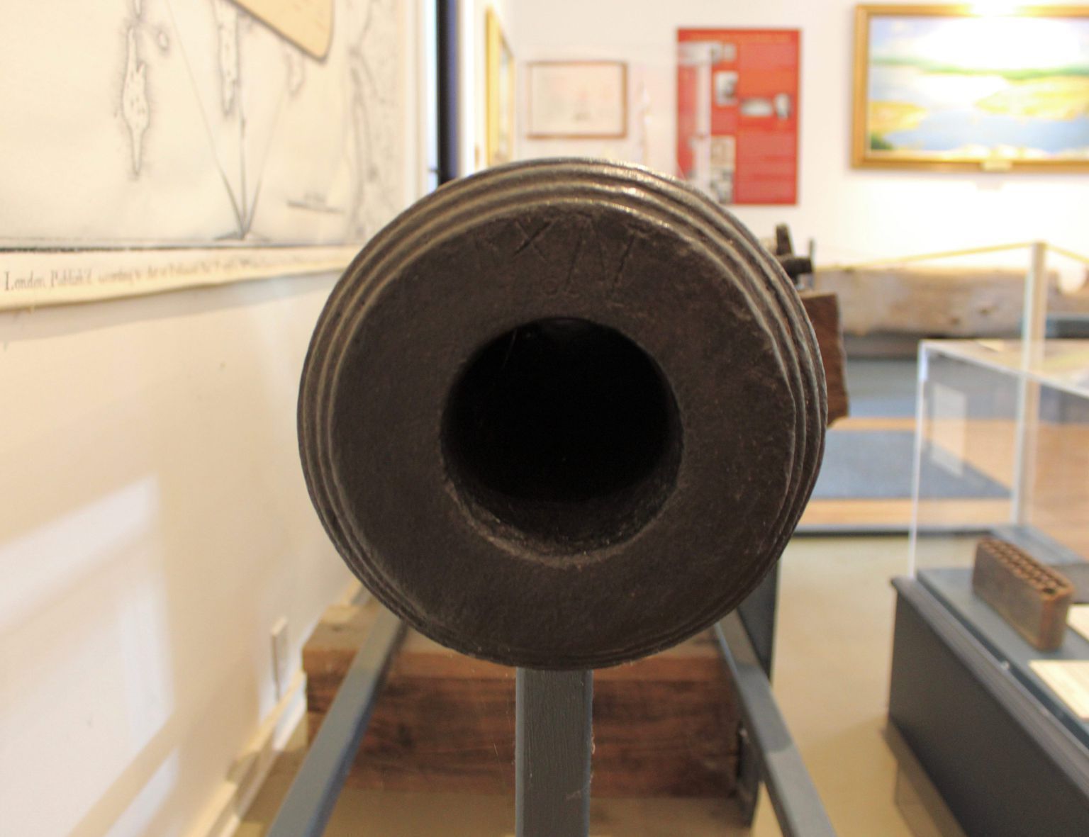 Cannon Muzzle with Trunnion, fragment picture number 1