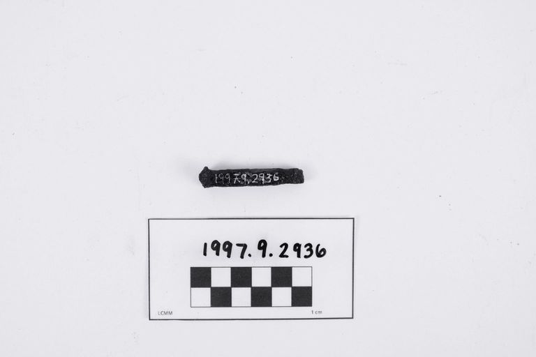 Fragment, Nail