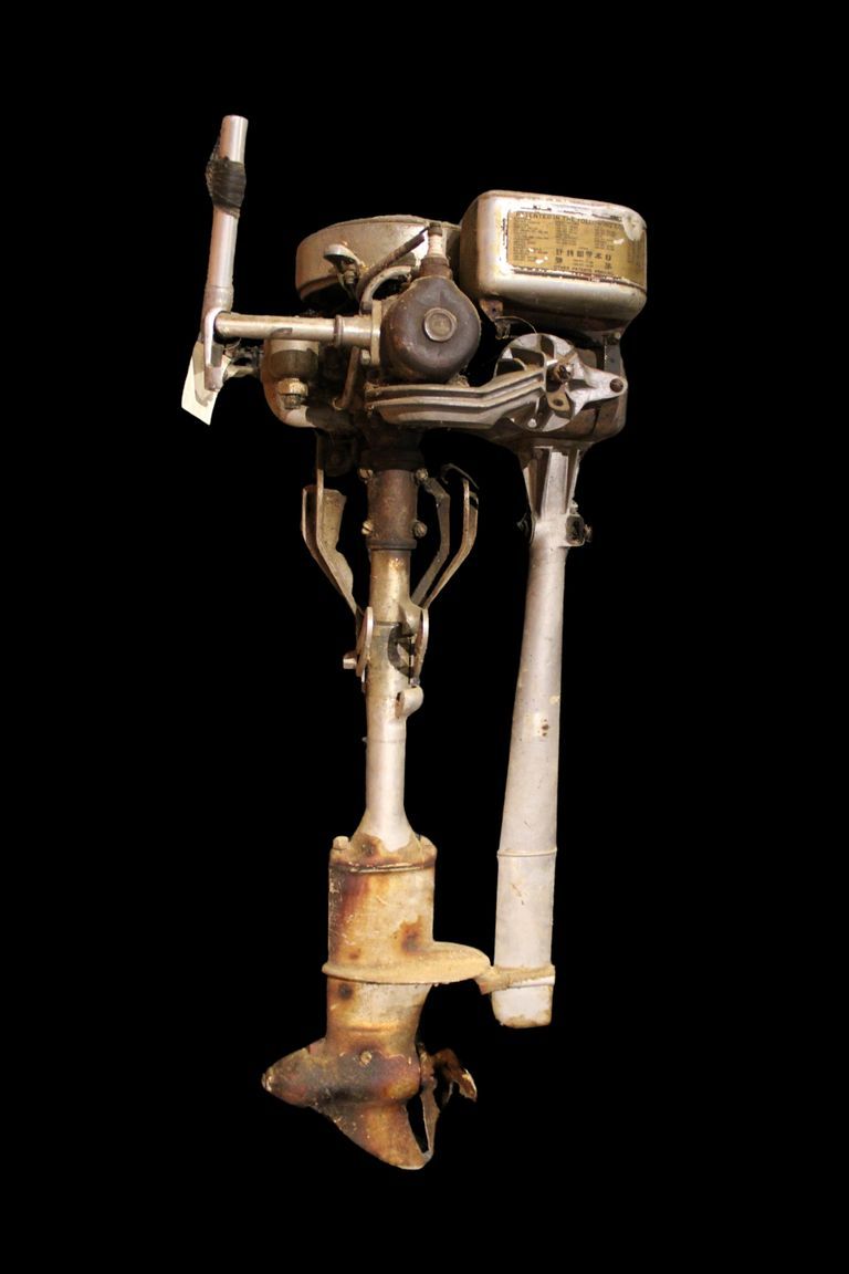 Outboard Motor - Image 3