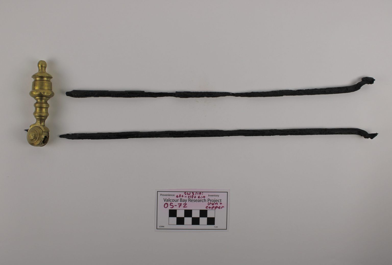 Fireplace Tongs with Handle picture number 1