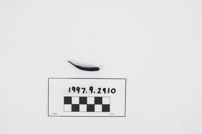 Fragment, Nail
