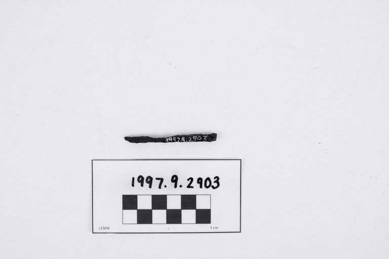 Fragment, Nail
