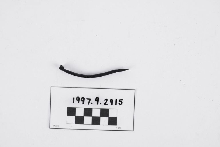 Fragment, Nail