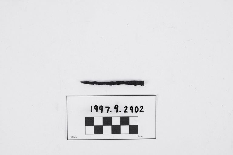 Fragment, Nail