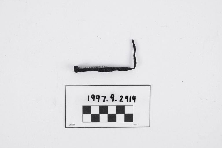 Fragment, Nail