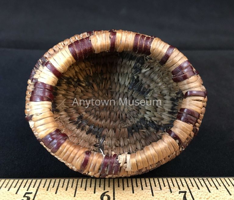 Pomo Style Miniature - Image 4