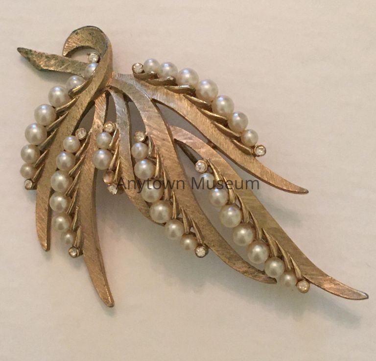 Pearl Leaf Brooch