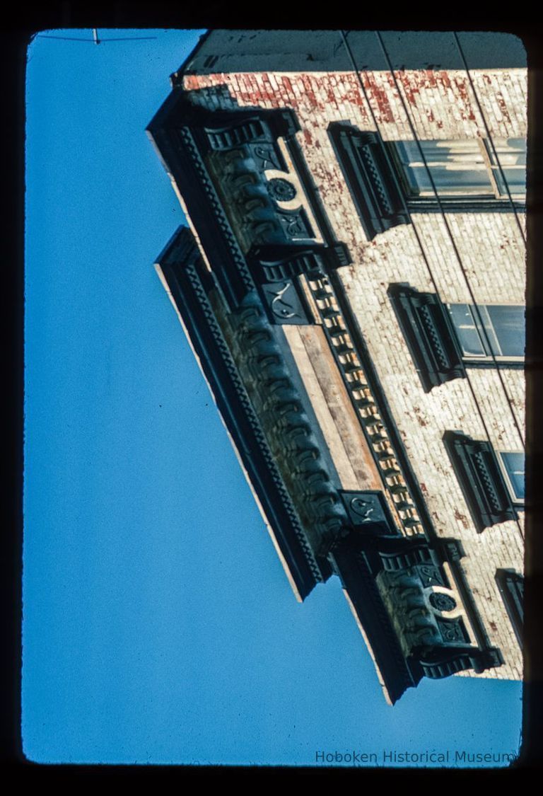 Color slide of close-up view of cornice at 554 Observer Highway between Monroe and Madison picture number 1