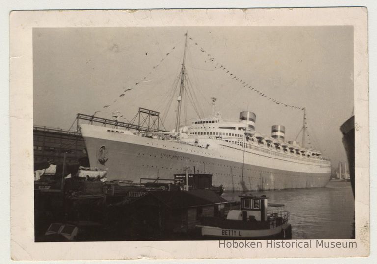 B+W photo of the Nieuw Amsterdam at Holland-America Line, Fifth St. Pier, Hoboken, ca. early 1950s. picture number 1