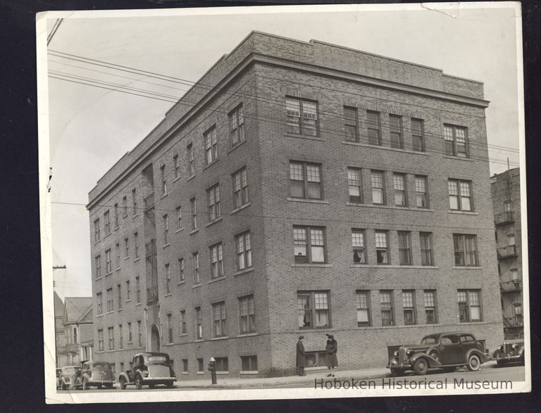 B&W Photograph of 100 75th St., North Bergen, NJ picture number 1