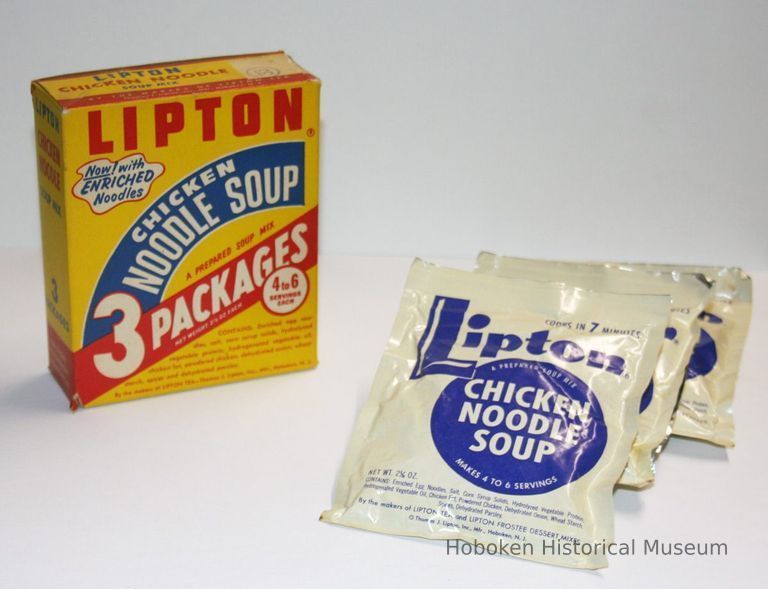 Lipton Chicken Noodle Soup: box and original contents, 3 packs