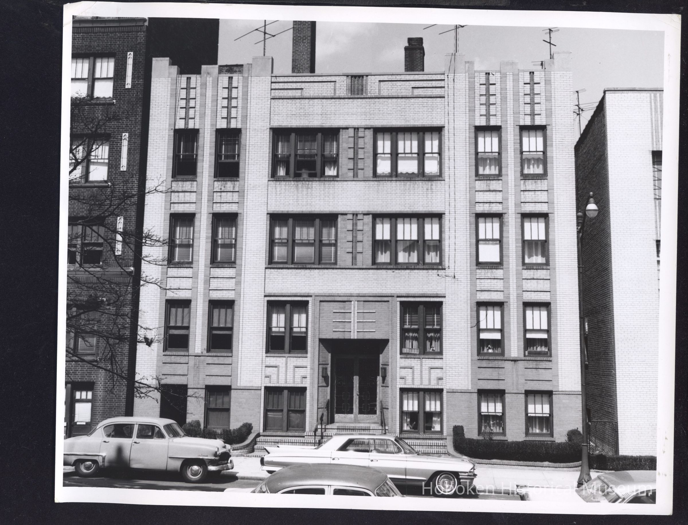 B&W photo of apartment building at 14 Kensington Avenue, Jersey City. picture number 1
