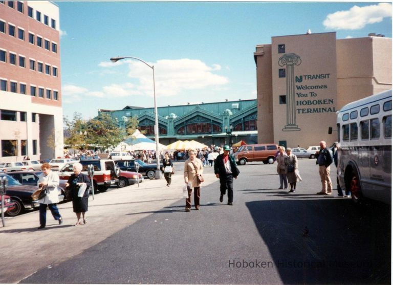 Color photo of the NJ Transit Train Festival, Hoboken 1989. picture number 1