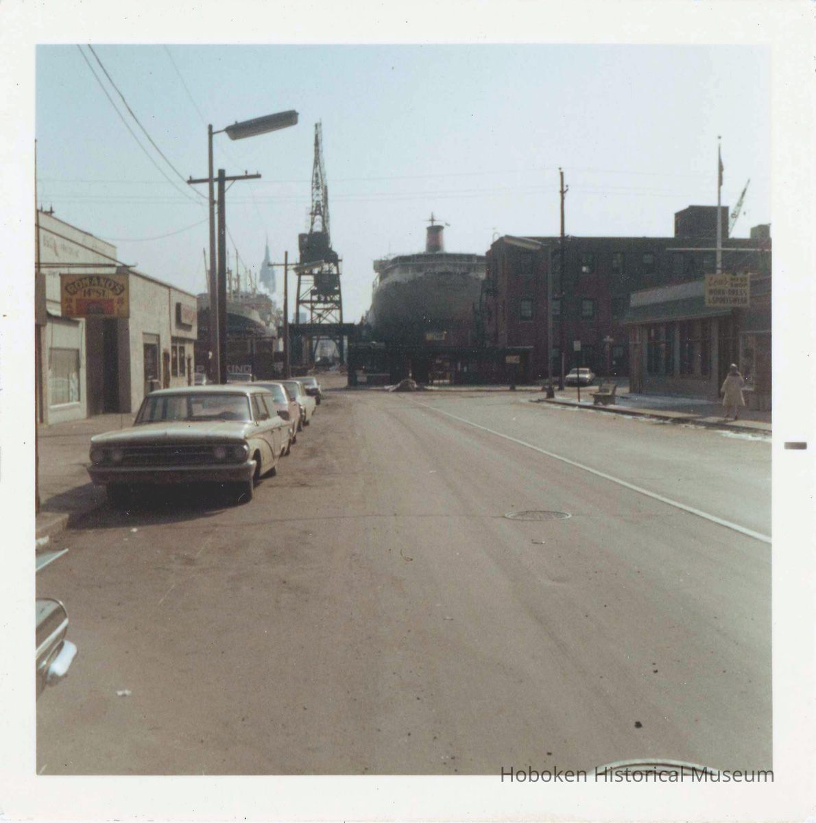 looking east down 14th St, to the Bethlehem Steel Shipyard