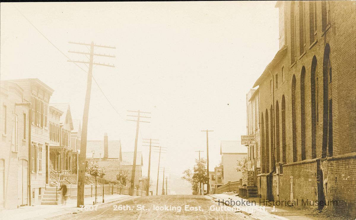 Postcard: 26th St., Guttenberg, NJ picture number 1
