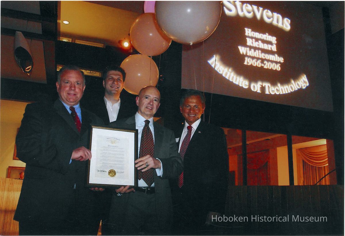 photo: (l) Mayor David Roberts; (3) Richard Widdicombe; (r) Harold Raveche