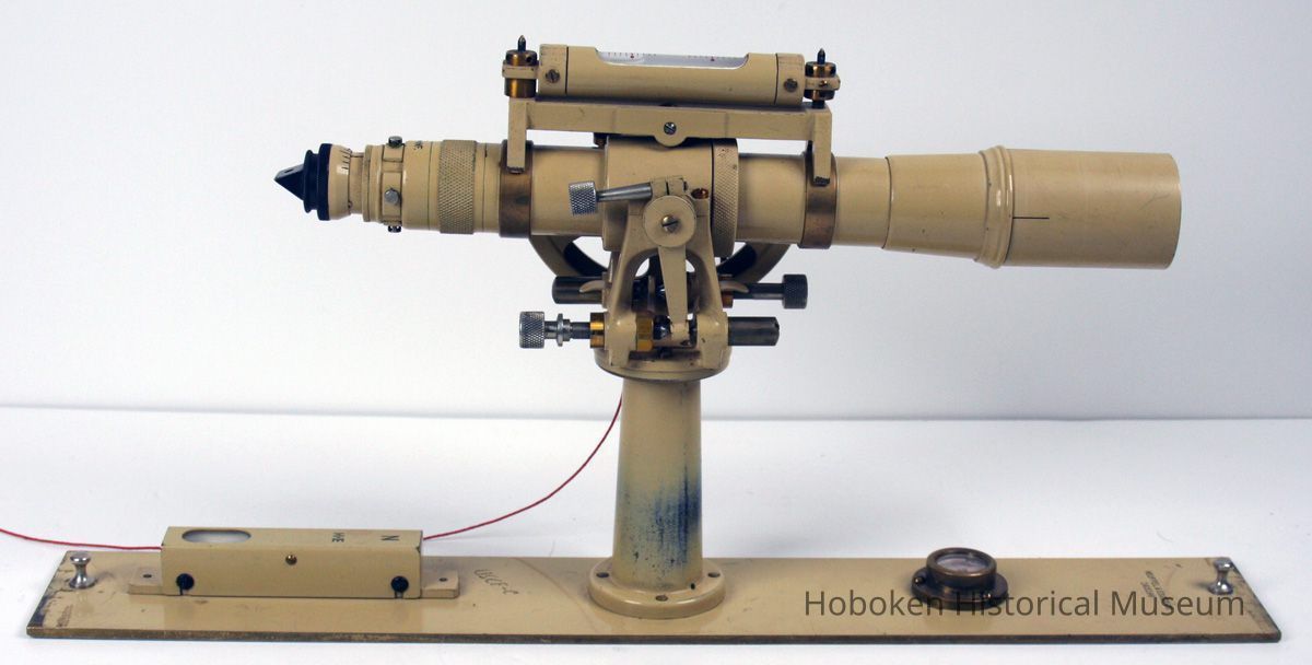 right side with sunshade & striding level in place