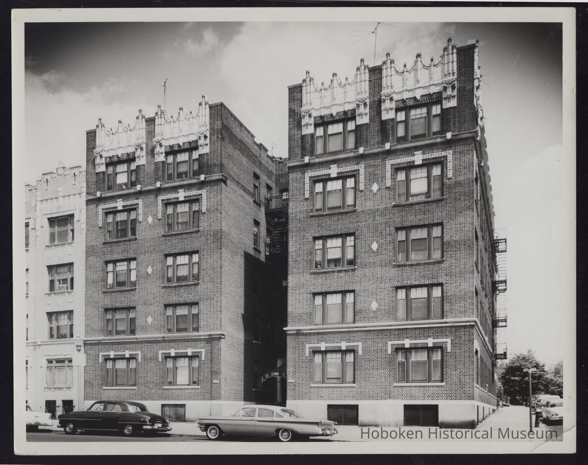 B&W photo of apartment building at 2554 John F. Kennedy Boulevard, Jersey City. picture number 1