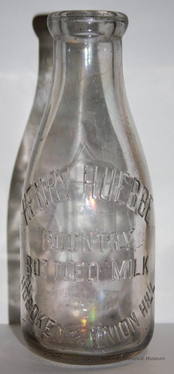 full front Henry Huebbe quart bottle