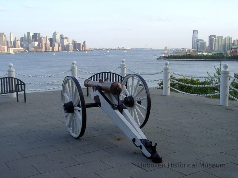 0008 cannon at Castle Point lookout