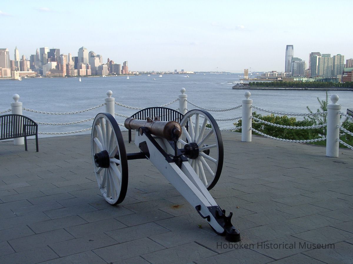 0008 cannon at Castle Point lookout