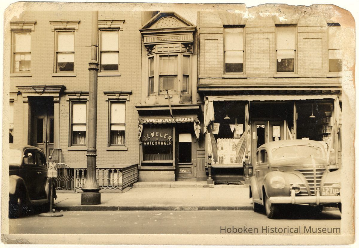 Washington St. between Ferry St.(Observer Highway) and Newark St., Hoboken, 1942, showing 72-74-76 Washington St. picture number 1