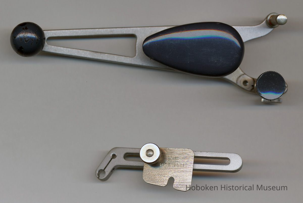 top view of scriber with accessory letter size adapter separate