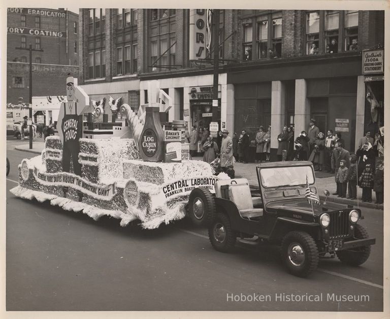 image: General Foods float, Centennial Parade, 14th St.