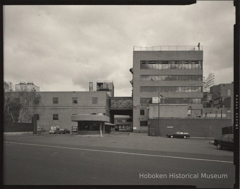 B+W photo of former Maxwell House Coffee plant exterior, south overview with Process Building & Soluble Building, Hoboken, 2003. picture number 1