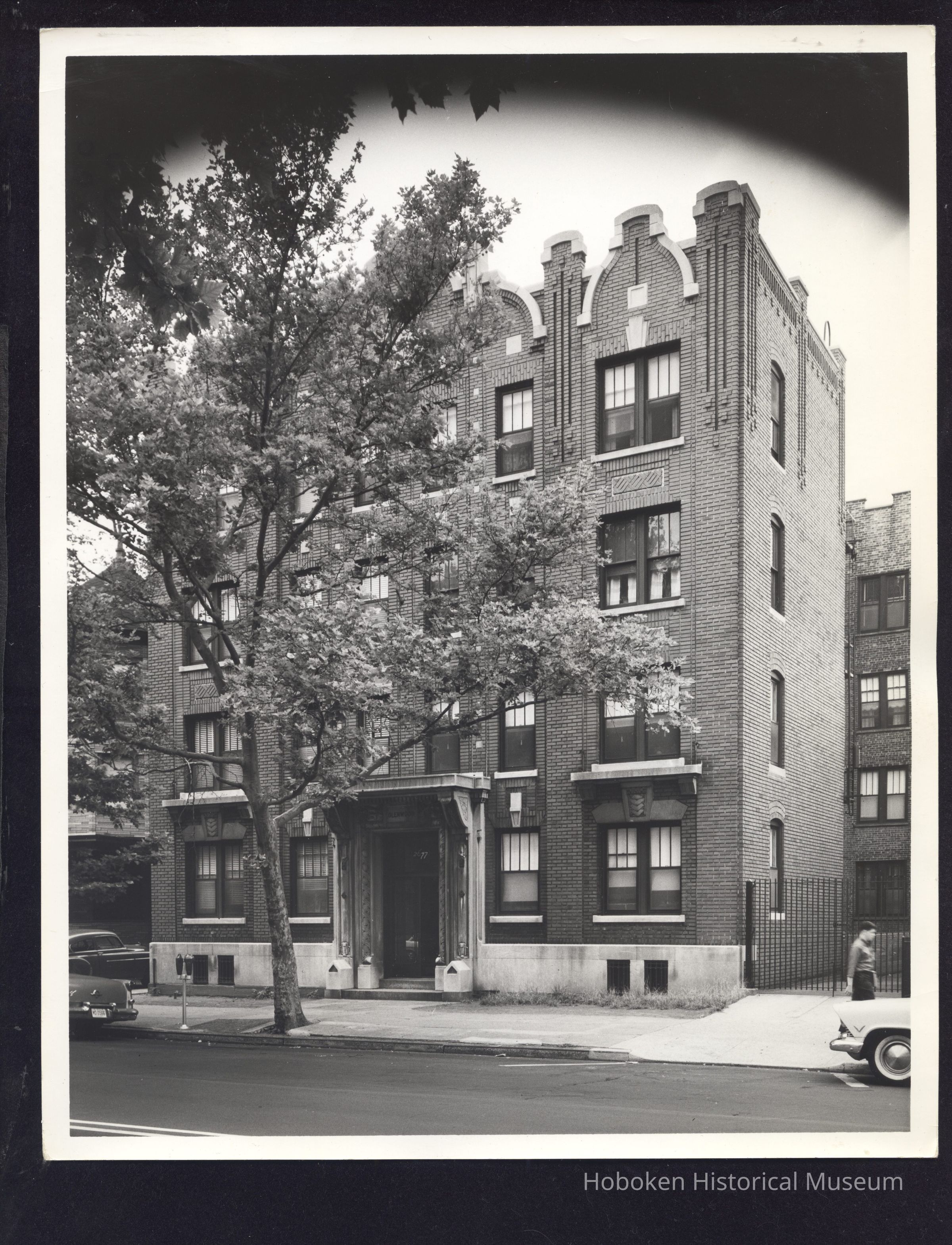 B&W photo of apartment building at 2677 John F. Kennedy Boulevard, Jersey City. picture number 1