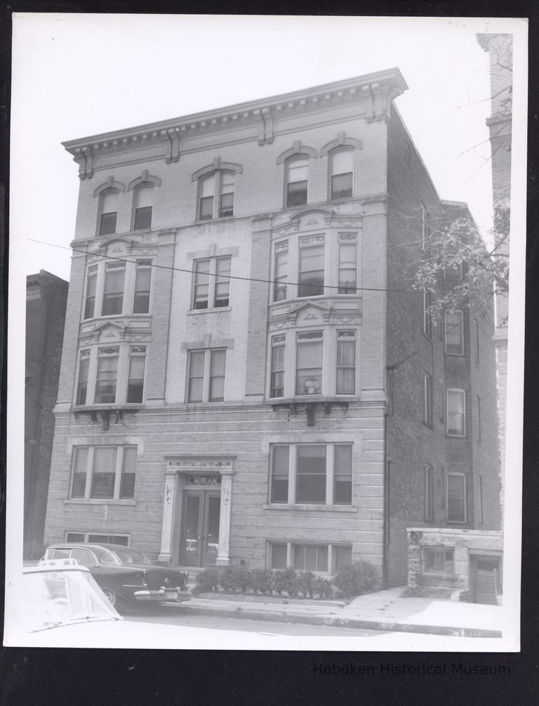 B&W Photograph of 282 1st Ave., Newark, NJ picture number 1