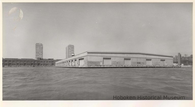 Digital image of B+W photo of the Hoboken waterfront, Hoboken, circa 1987. picture number 1