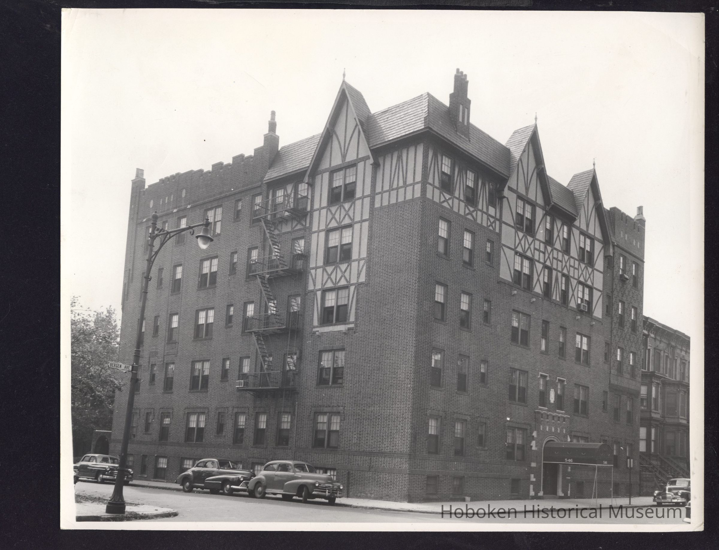 B&W photo of apartment building at 546 Bergen Avenue, Jersey City. picture number 1