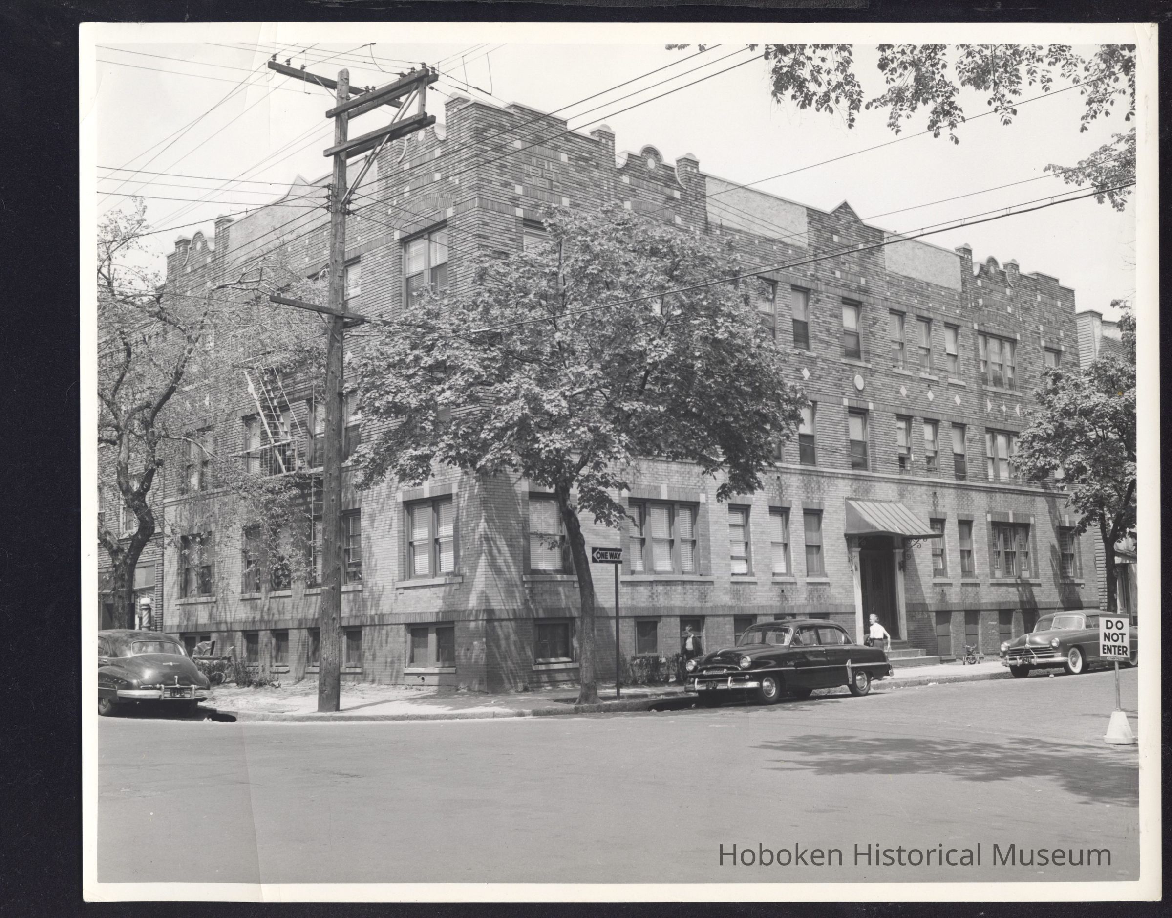 B&W photo of apartment building at 755 South 12th Street, Newark. picture number 1