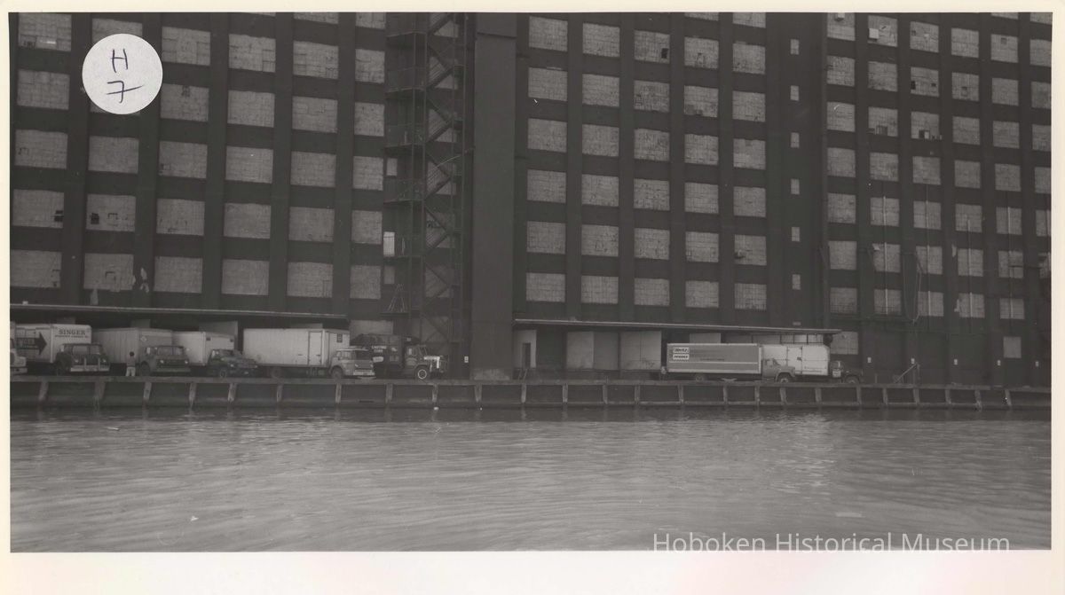 Digital image of B+W photo of the Hoboken waterfront, Hoboken, circa 1987. picture number 1