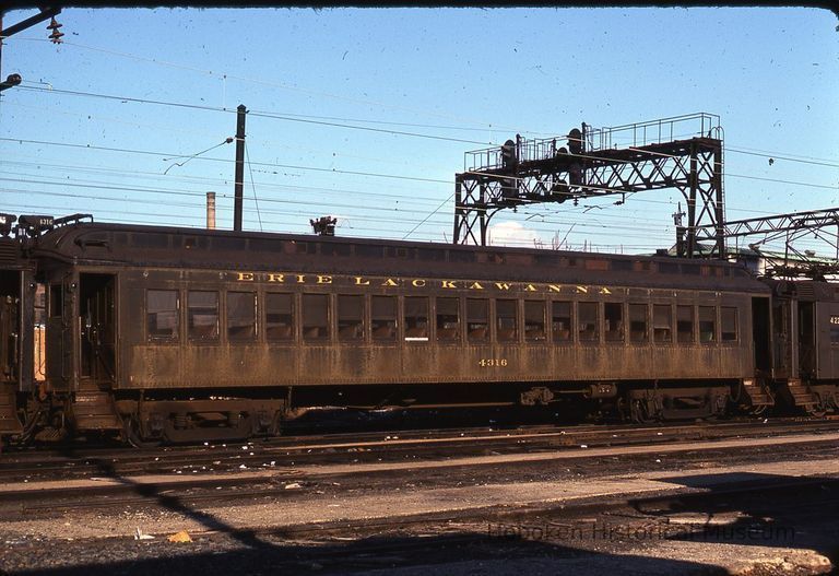 Erie Lackawanna passenger coach car 4316