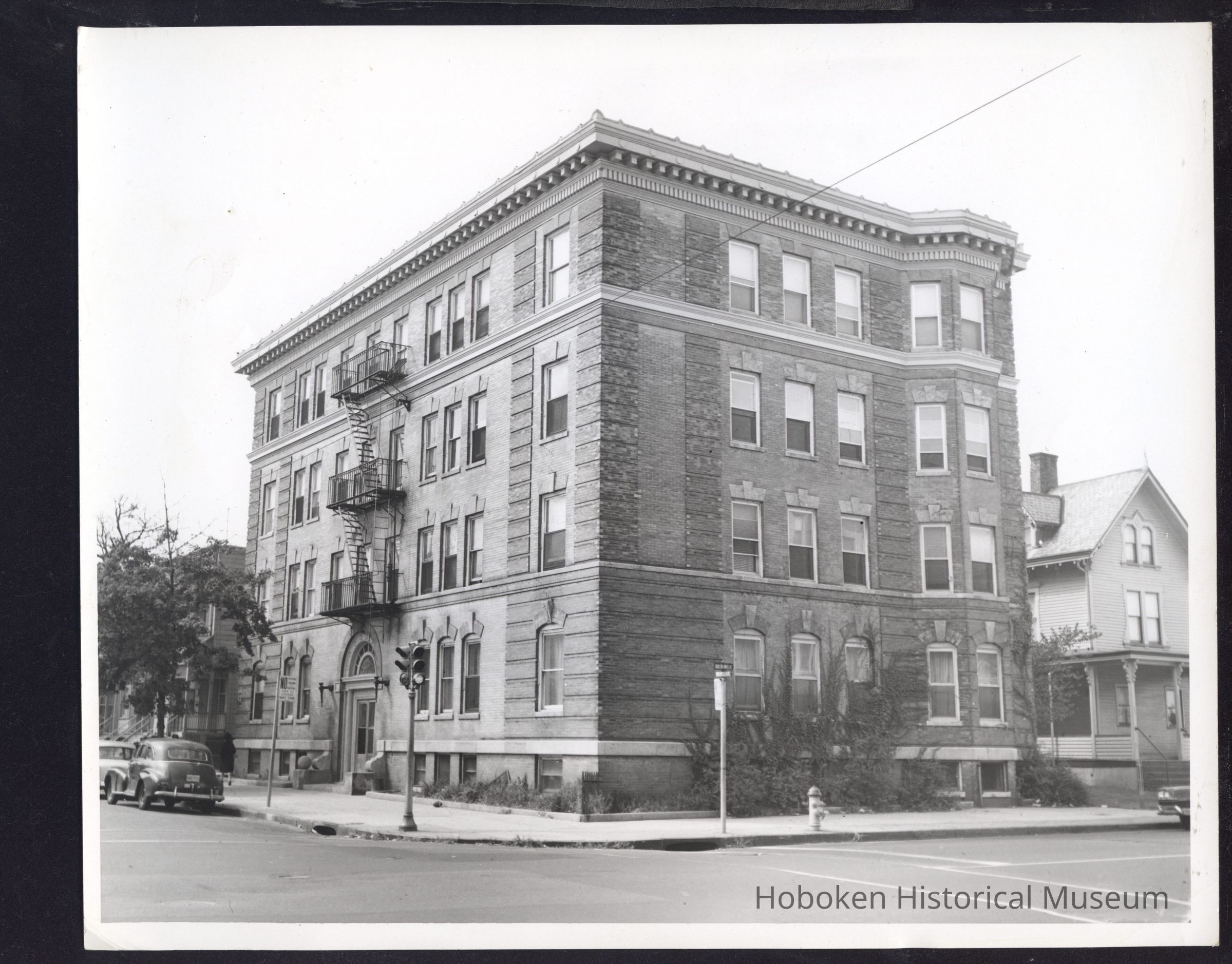 B&W photo of apartment building at 62-64 North 9th Street, Newark. picture number 1