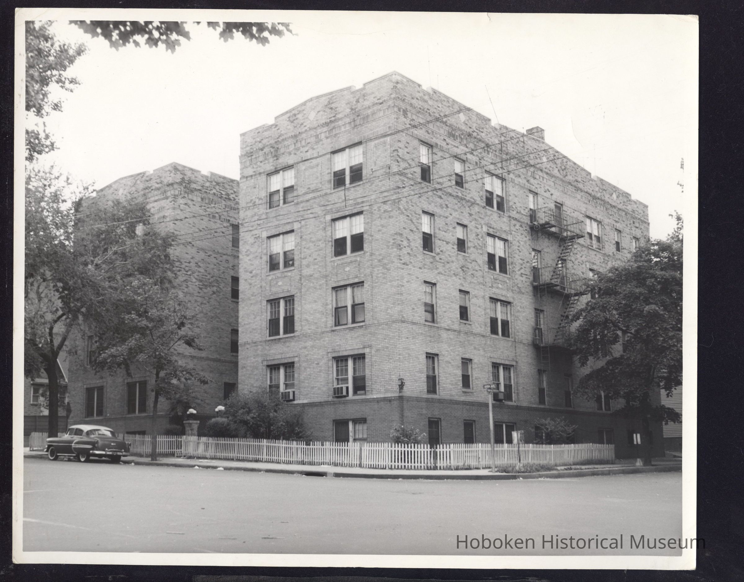 B&W photo of apartment building at 207-211 Avon Avenue, Newark. picture number 1