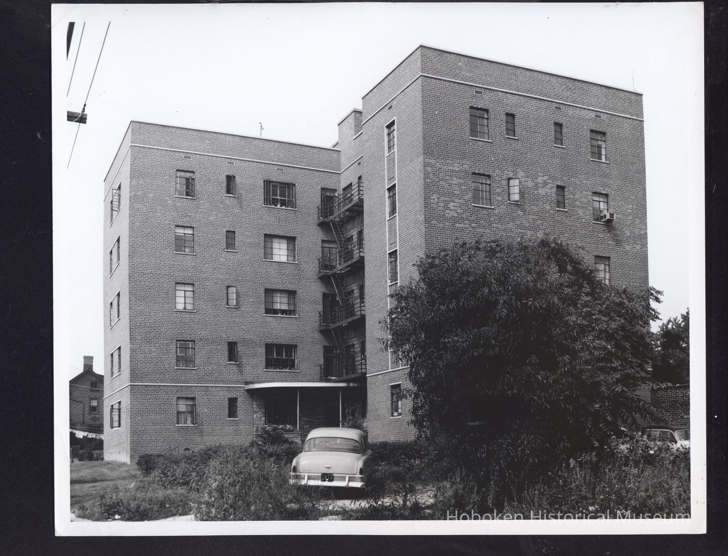 B&W photo of apartment building at 210 Woodcliff Avenue, North Bergen. picture number 1