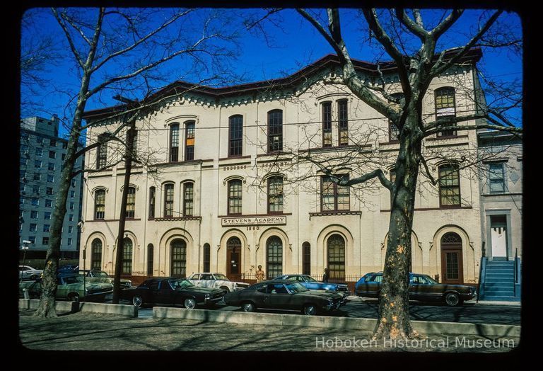 Color slide of eye-level view of the façade at 264 5th on the NE corner of Willow & 5th picture number 1