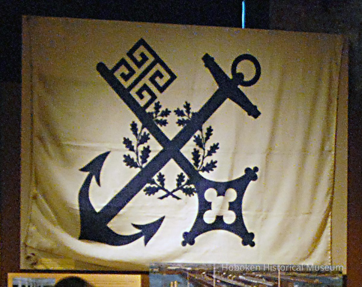 Flag 1: as displayed 2008-2009