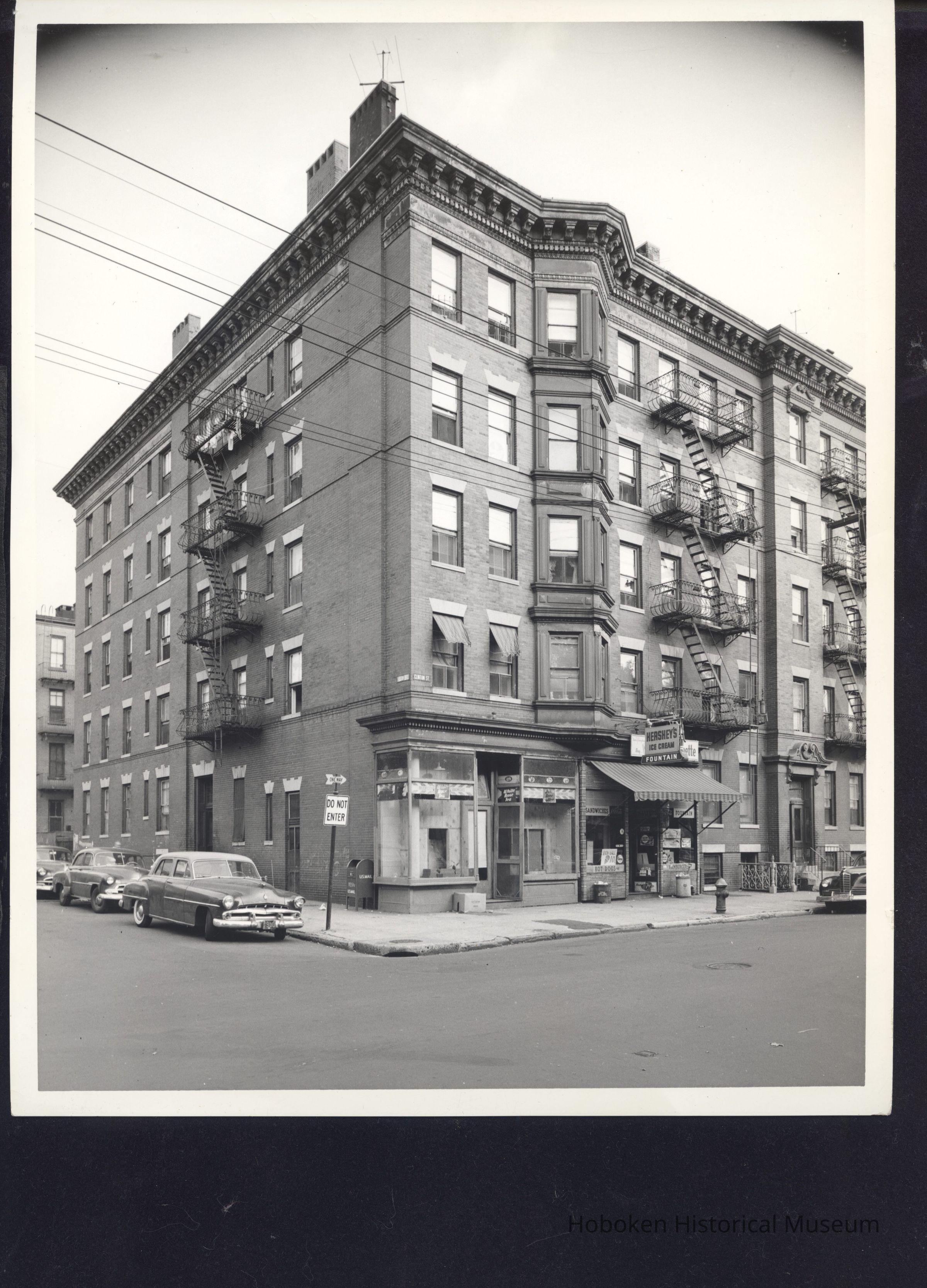 B&W photo of mixed-use apartment building at 921 Clinton Street, Hoboken. picture number 1