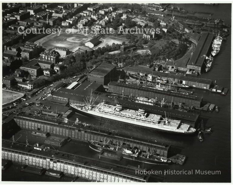 image aerial Holland America Lines piers, Oct. 14, 1948; Copyright: NJ State Archives