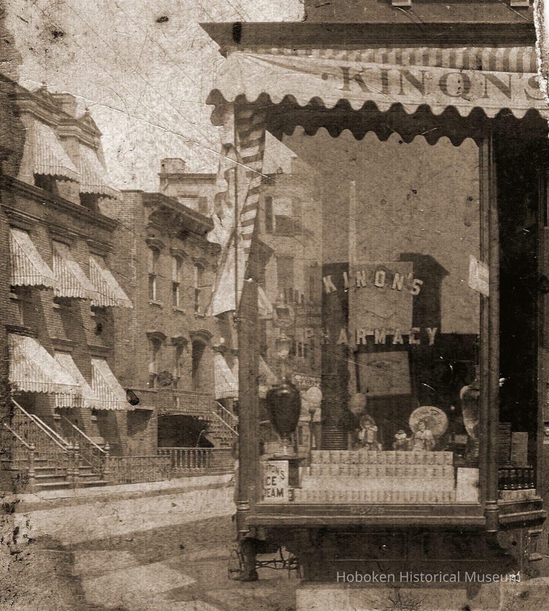 photo 1: exterior view