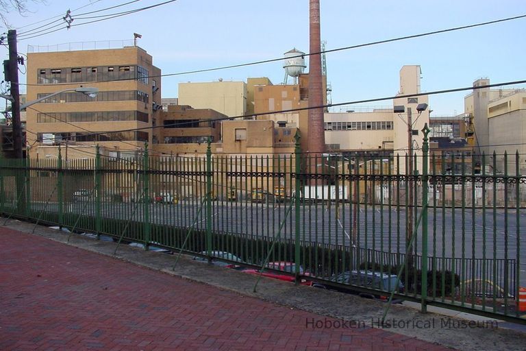 Digital image of view of the Maxwell House Coffee plant from Elysian Park, Hoboken, December 27, 2003. picture number 1