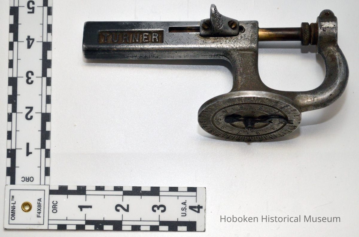 side 1: Turner mark